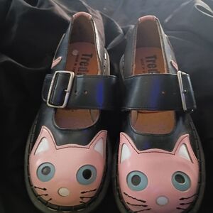 Cat Mary Janes. by Treadair  US Ladies Size 5